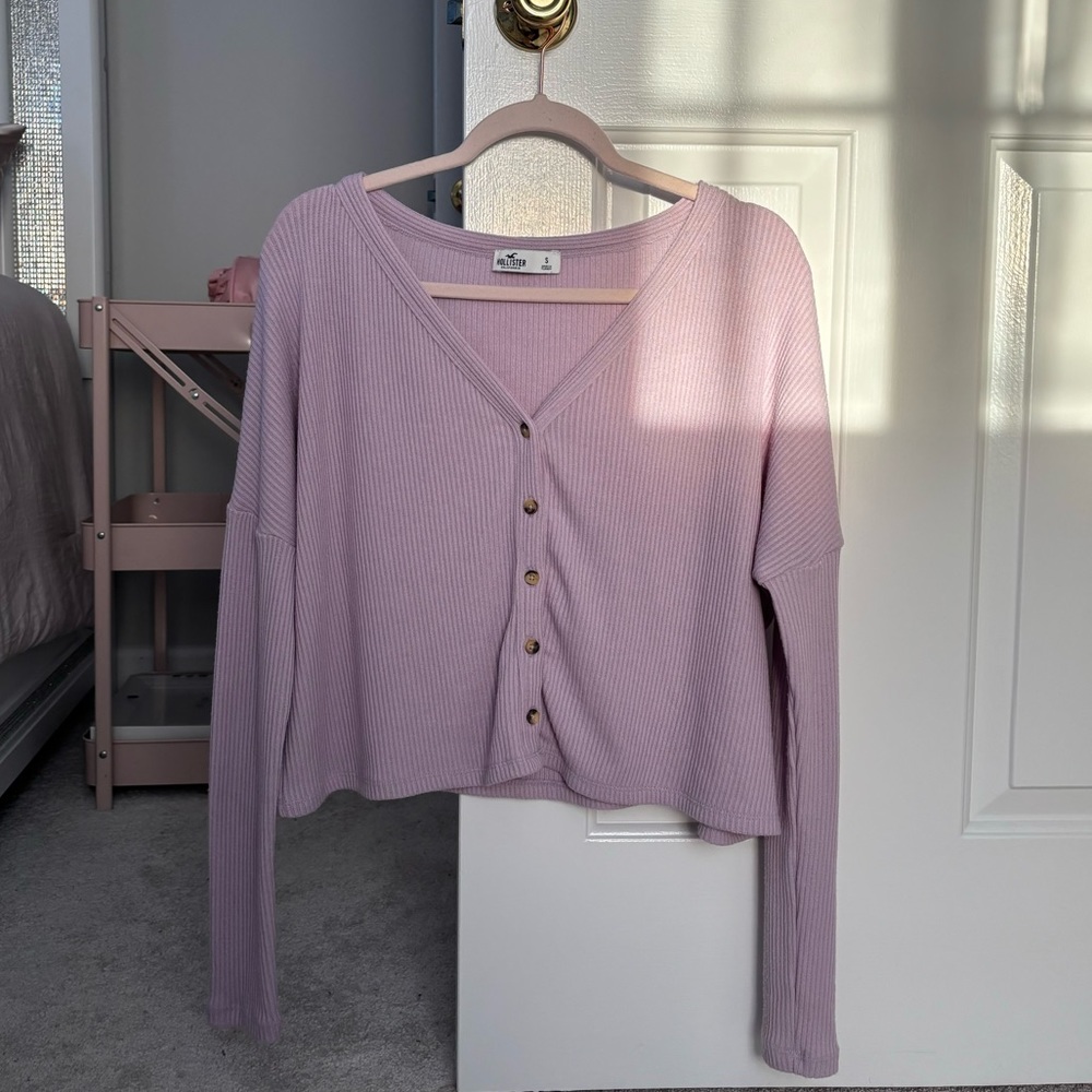 Hollister Light Purple Cardigan with Buttons and V Shaped Neckline Women’s Small